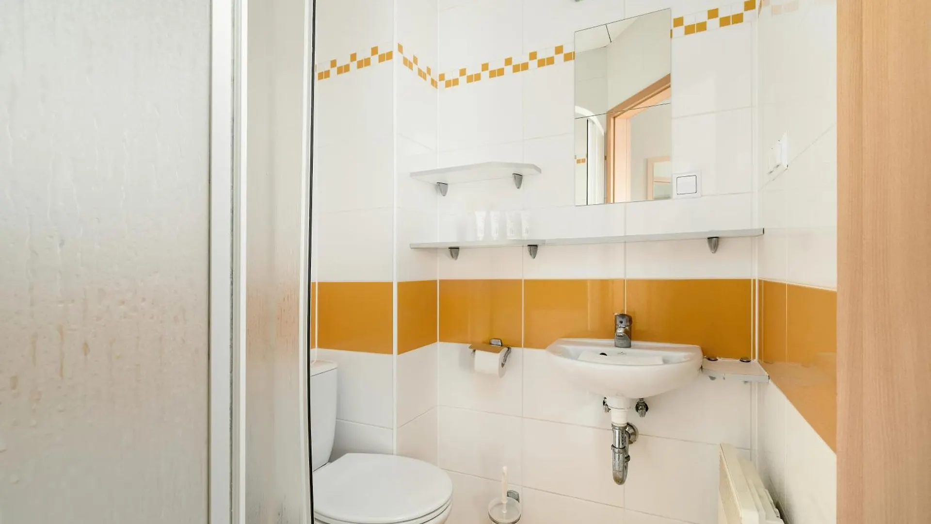 Functional Apartments With Ac Lechicka Very Berry By Noclegi Renters Poznan